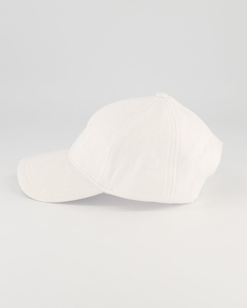 Caps